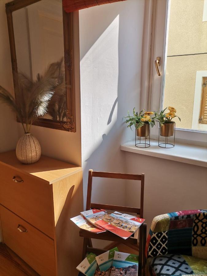 Old Town With Parking Apartment Паг Екстериор снимка