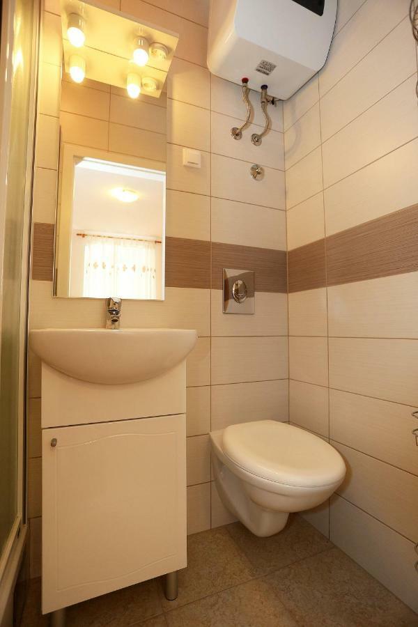 Old Town With Parking Apartment Паг Екстериор снимка